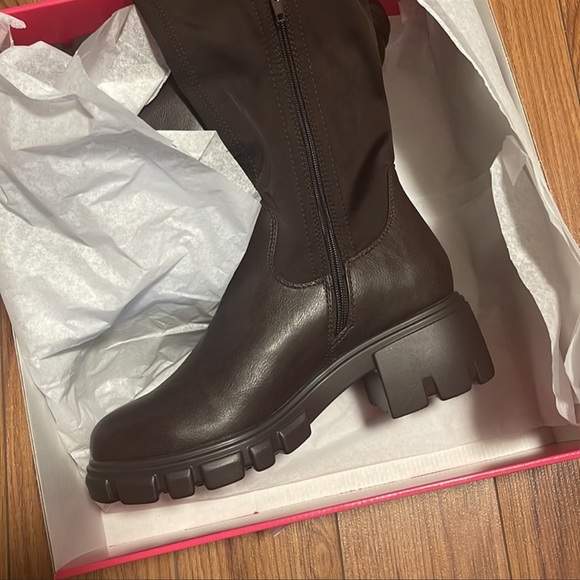 🆕 Tall Platform Brown Boots 8.5 - Picture 5 of 7
